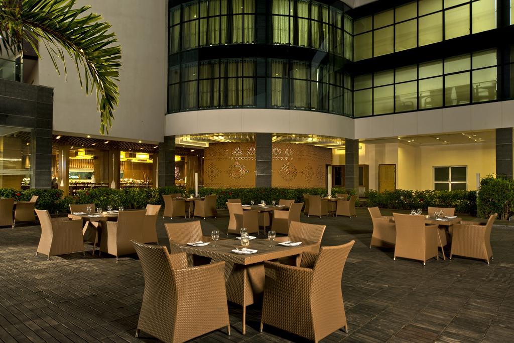 Radisson Resort & Spa Kandla Gāndhīdhām Esterno foto