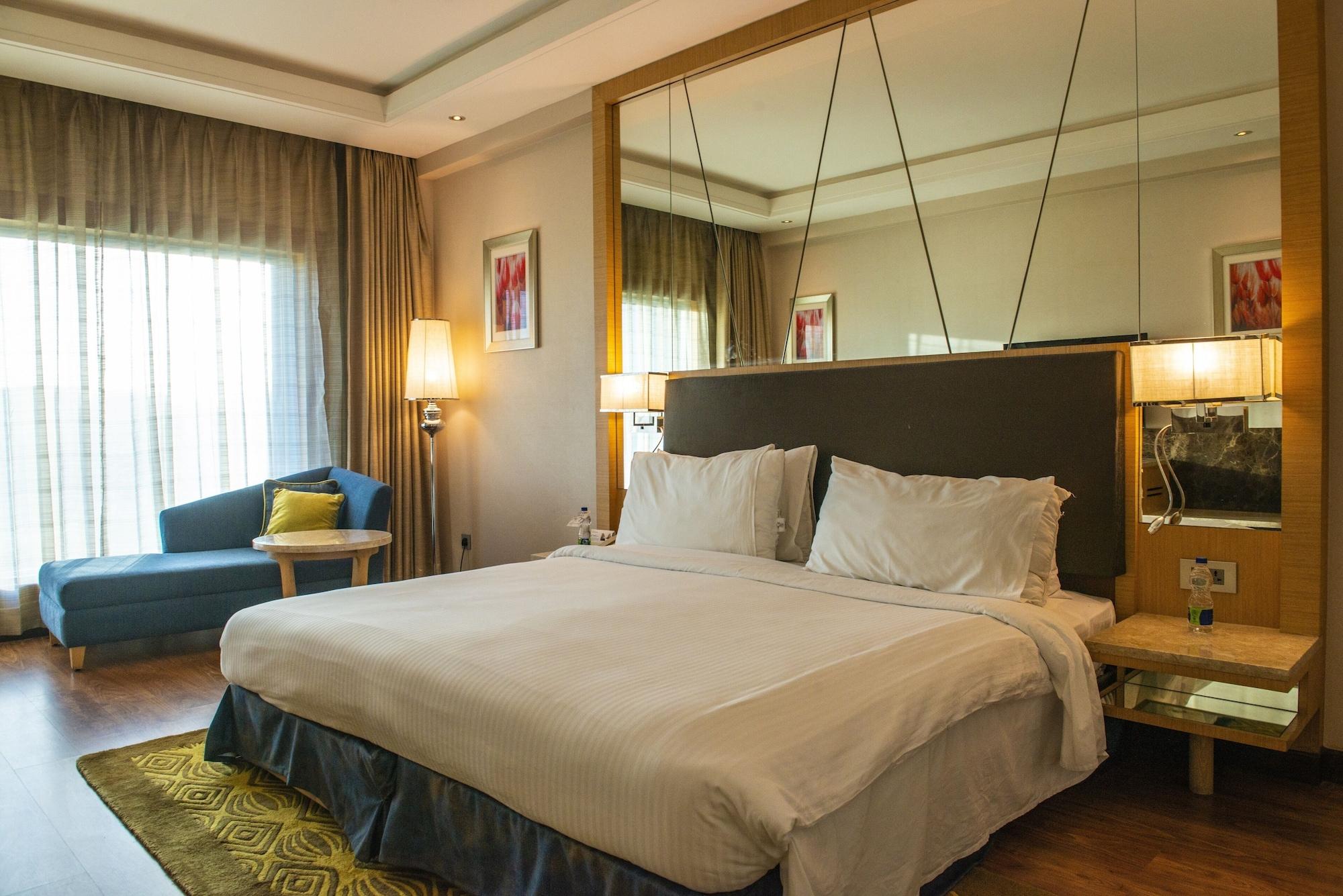 Radisson Resort & Spa Kandla Gāndhīdhām Esterno foto