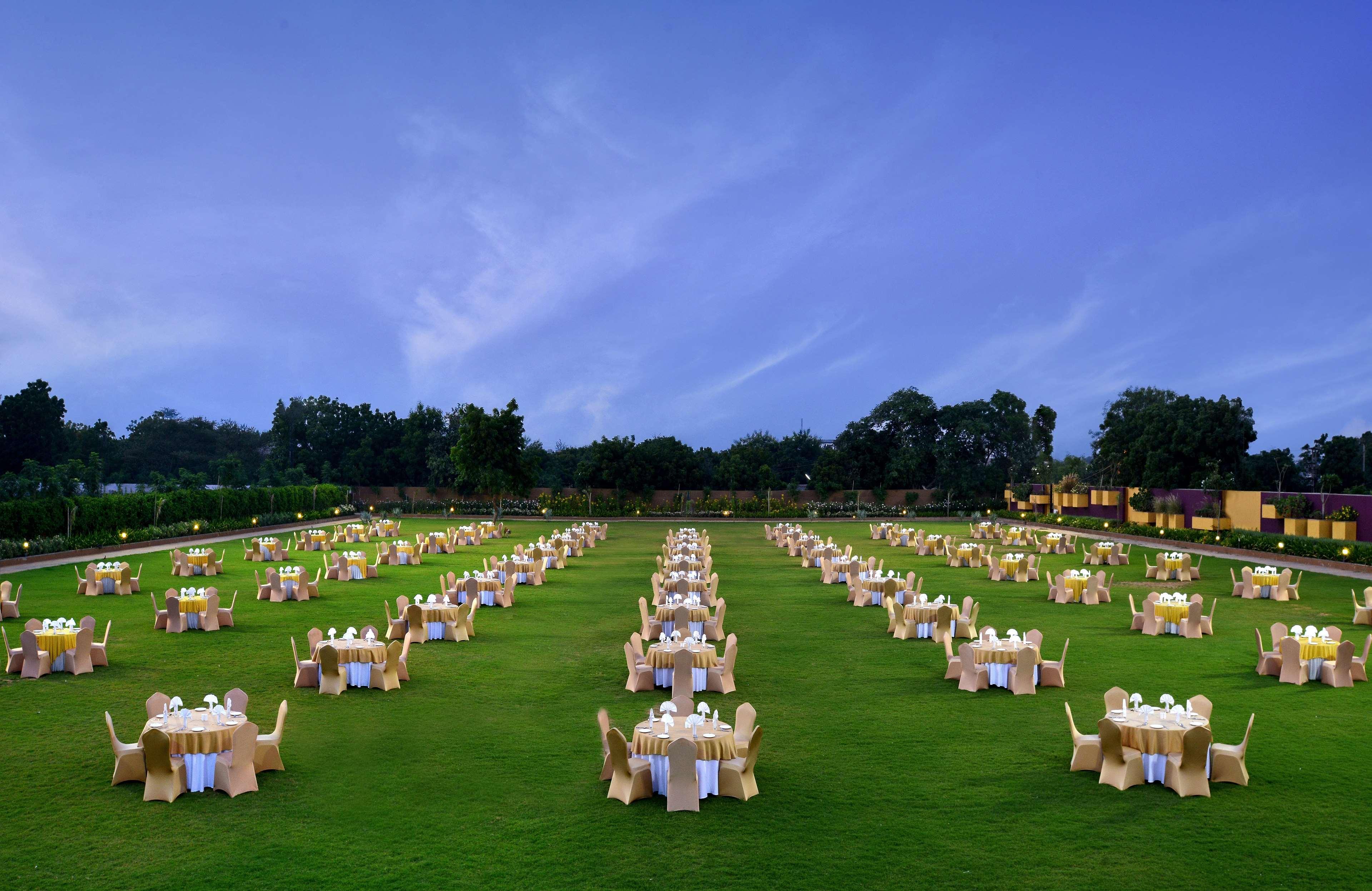 Radisson Resort & Spa Kandla Gāndhīdhām Esterno foto