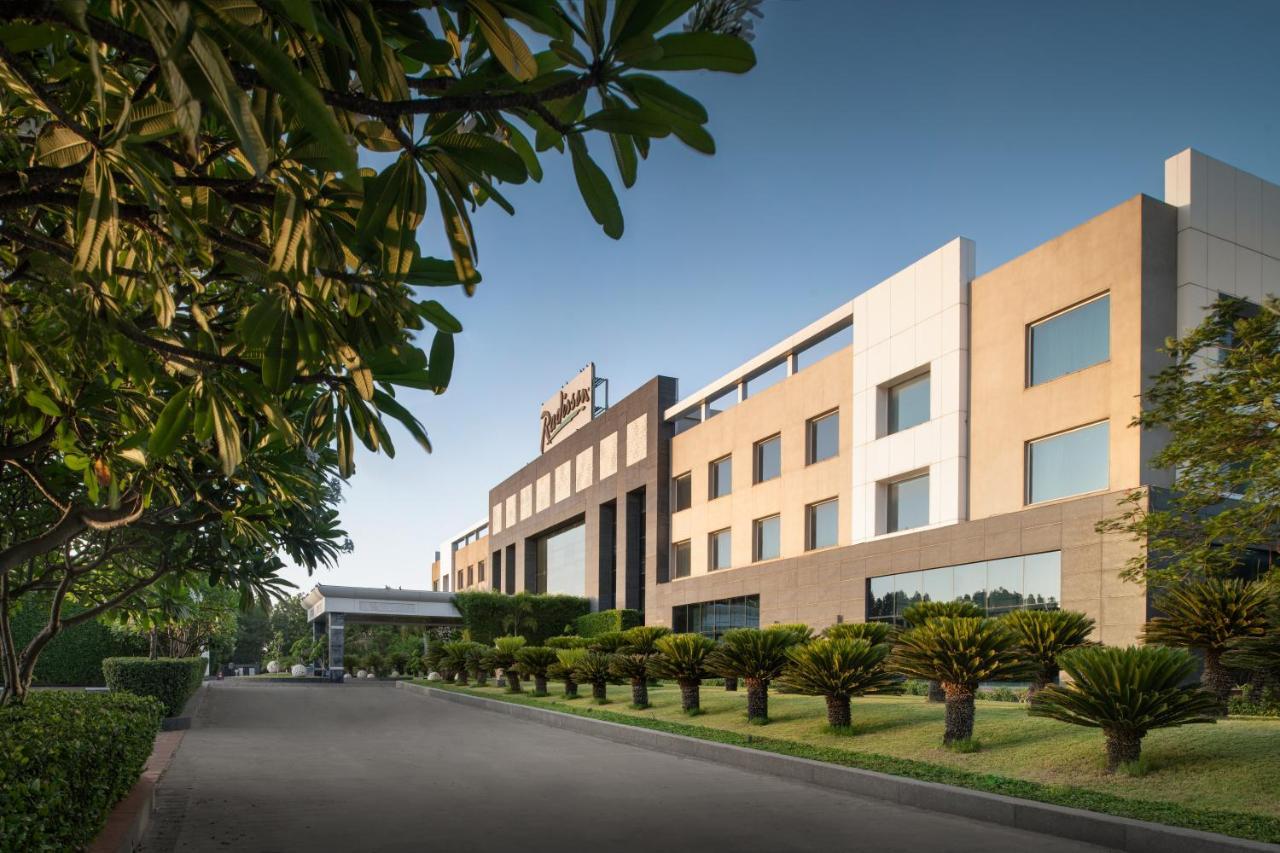 Radisson Resort & Spa Kandla Gāndhīdhām Esterno foto