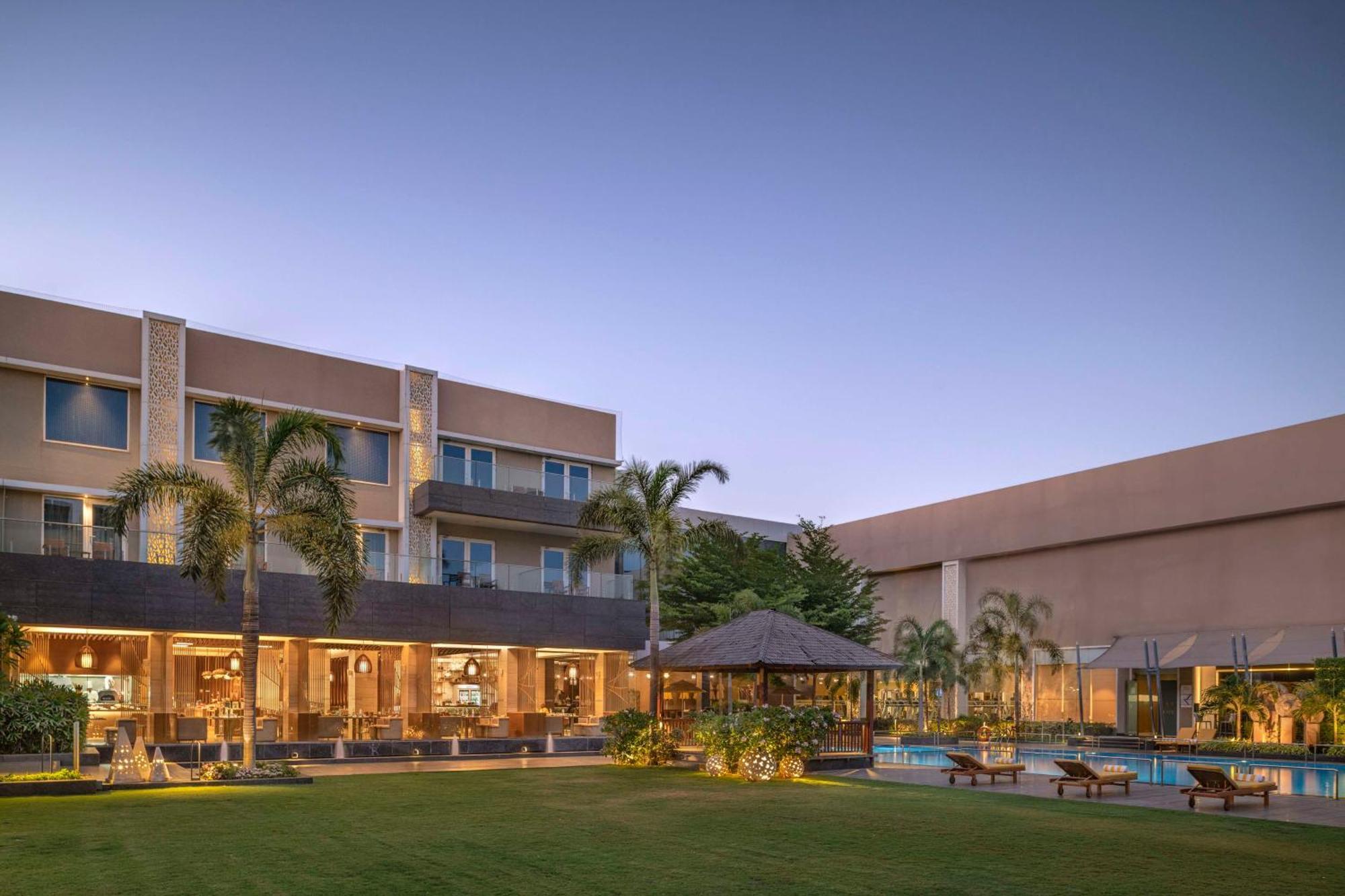 Radisson Resort & Spa Kandla Gāndhīdhām Esterno foto