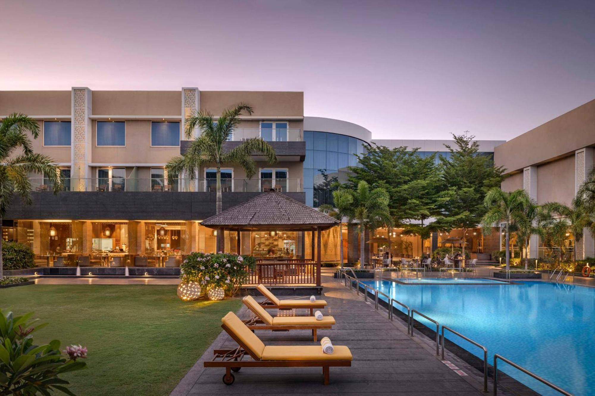 Radisson Resort & Spa Kandla Gāndhīdhām Esterno foto