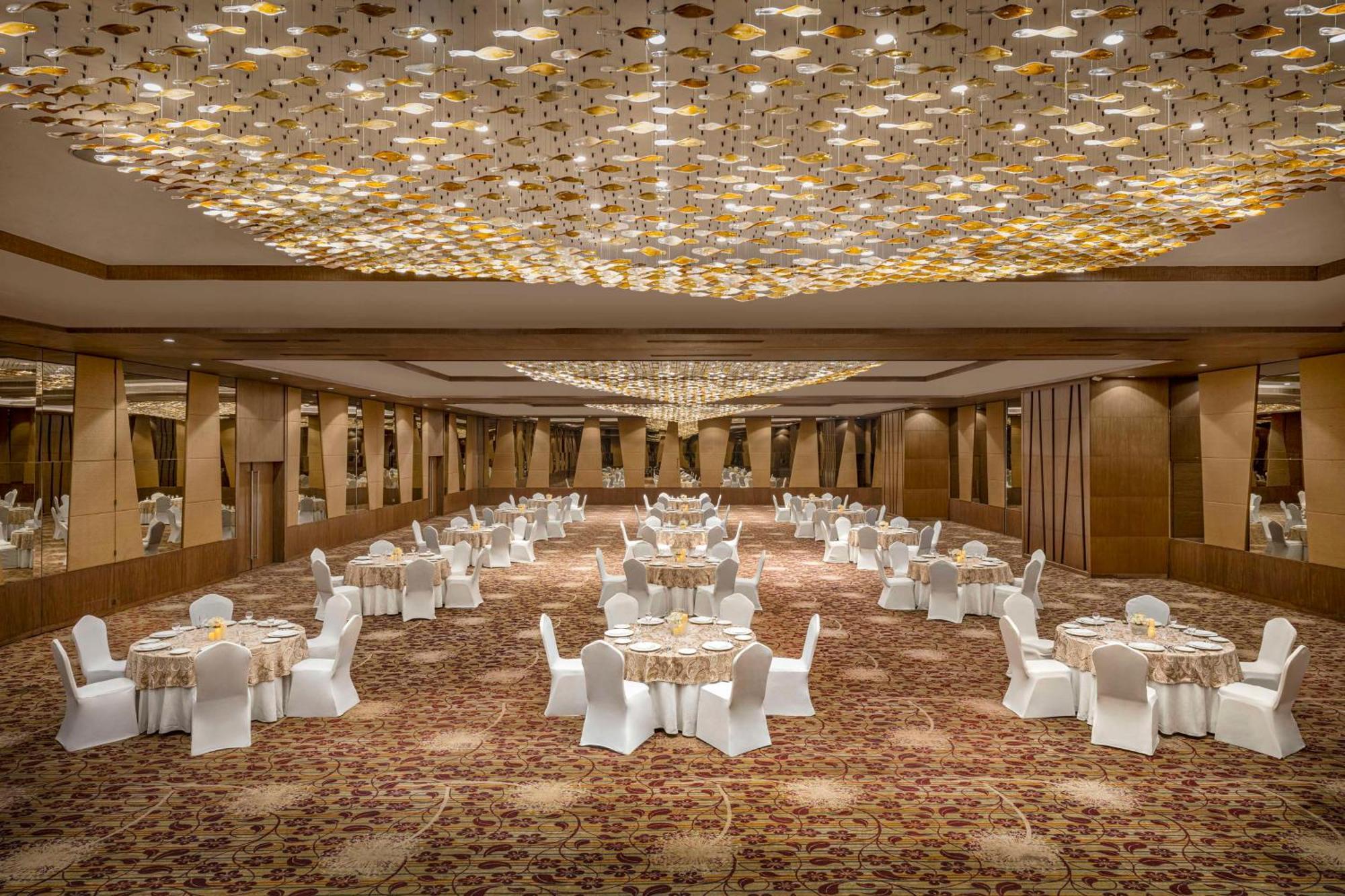 Radisson Resort & Spa Kandla Gāndhīdhām Esterno foto