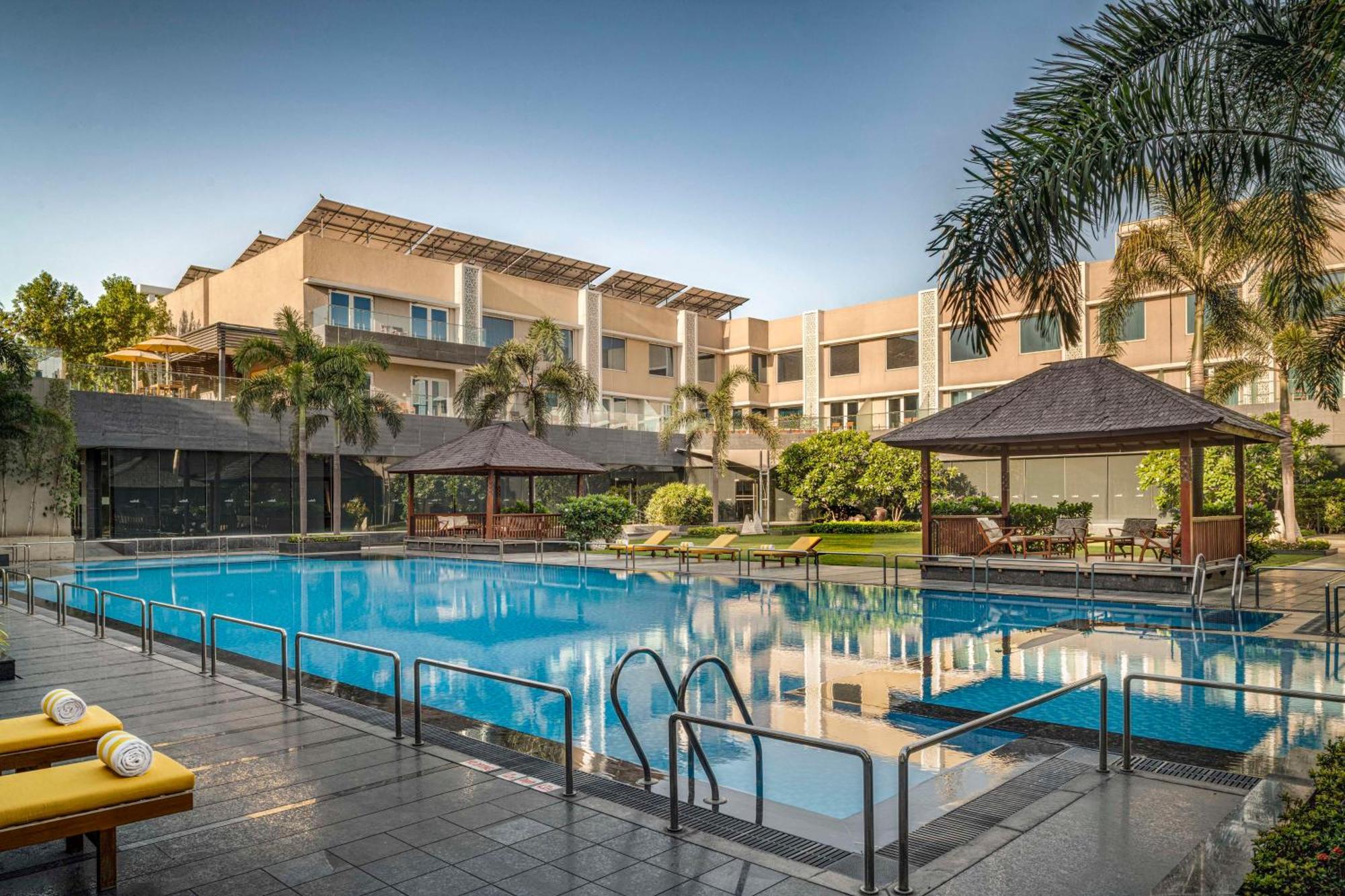 Radisson Resort & Spa Kandla Gāndhīdhām Esterno foto