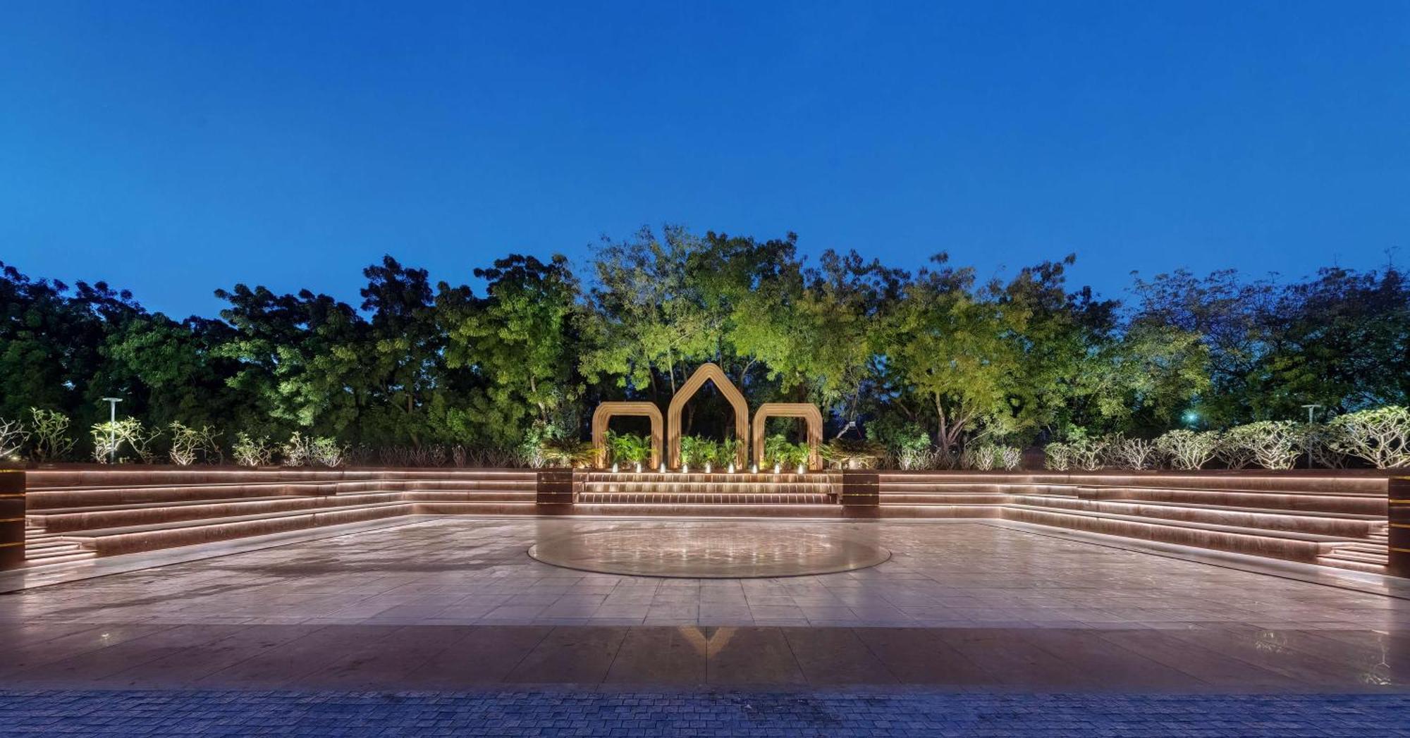 Radisson Resort & Spa Kandla Gāndhīdhām Esterno foto